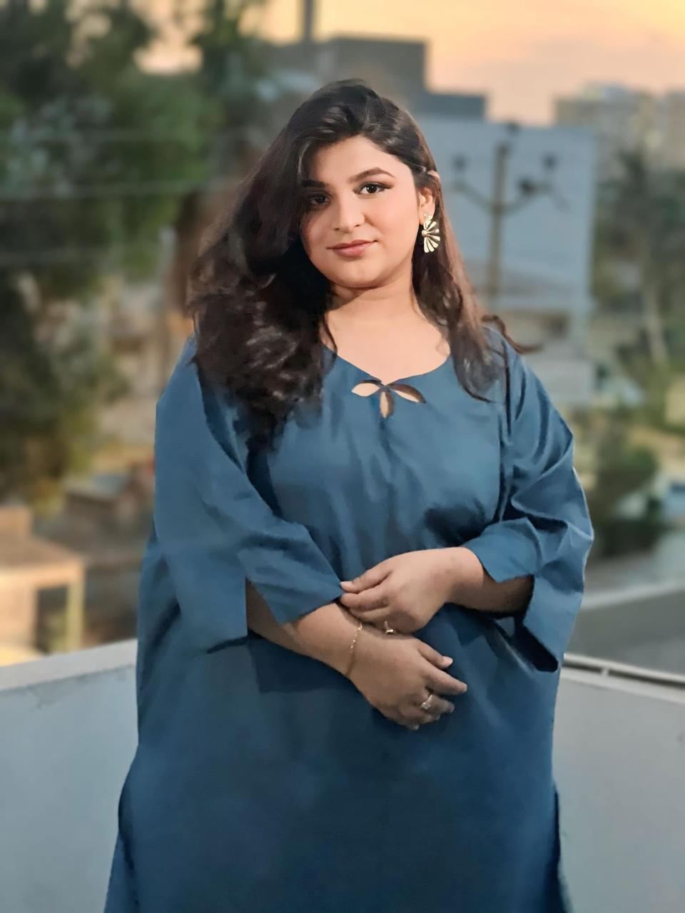 Farshi Set 01 – 2 Piece Cotton Suit with Delicate Neckline