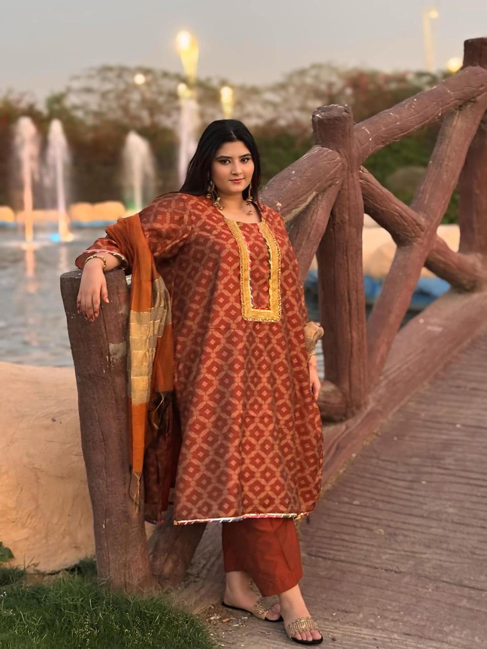 Jacquard Kurti – Delicate Neck Design & Full Sleeves | Eid Collection