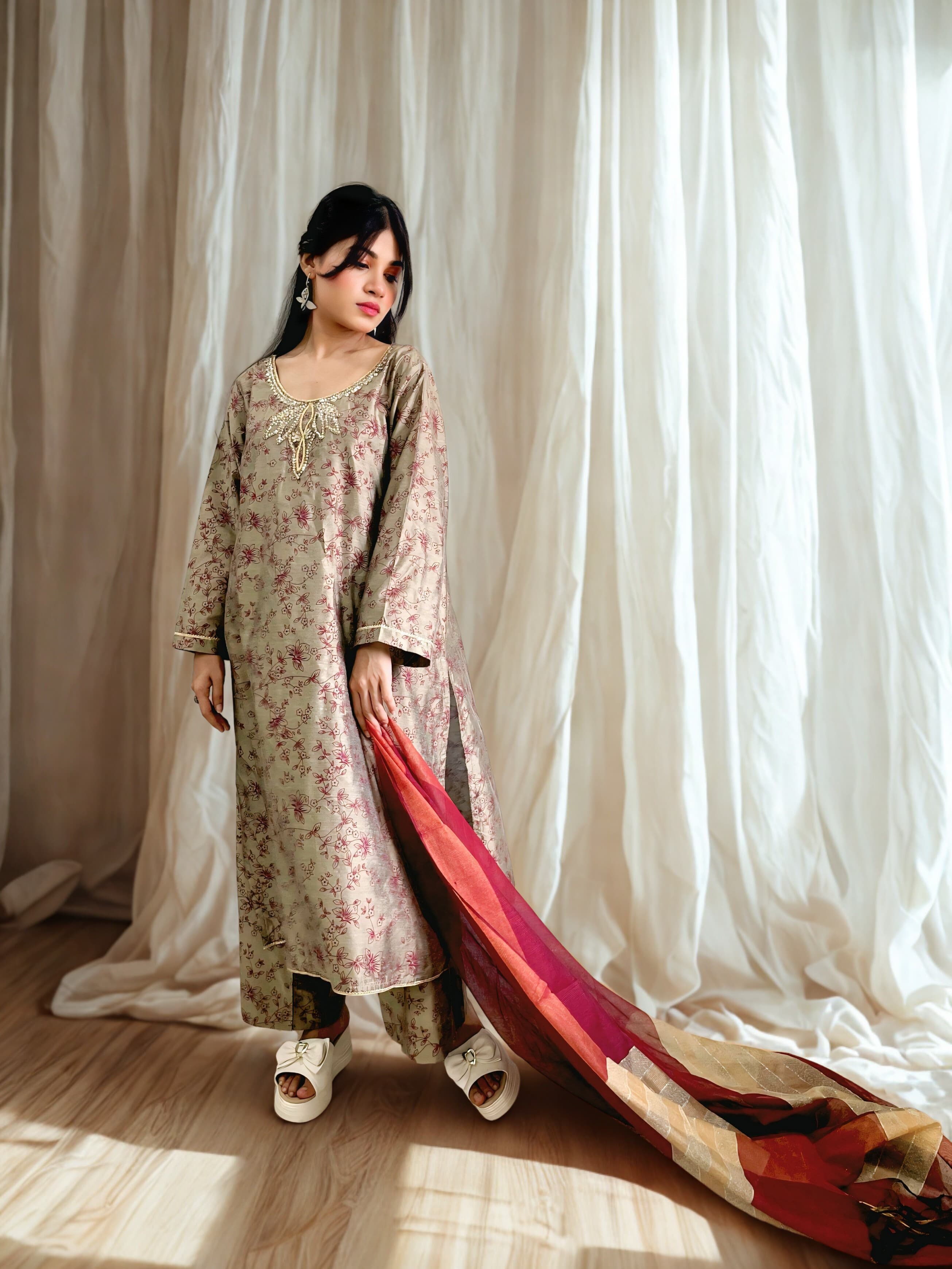 Stylish 2-Piece Cotton Silk Suit | Elegant & Comfortable Outfit | Hira 02